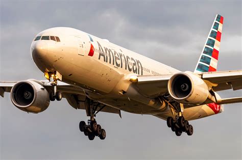 boeing 777 200 american.